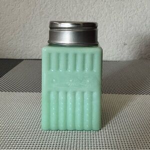 Jadeite Salt or Pepper Shaker